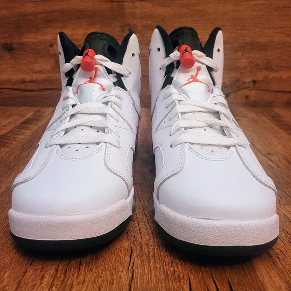 Nike Air Jordan 6 Retro White Infrared 2014 GS Size 6y DS 384665 123 Brand New - Picture 6 of 12